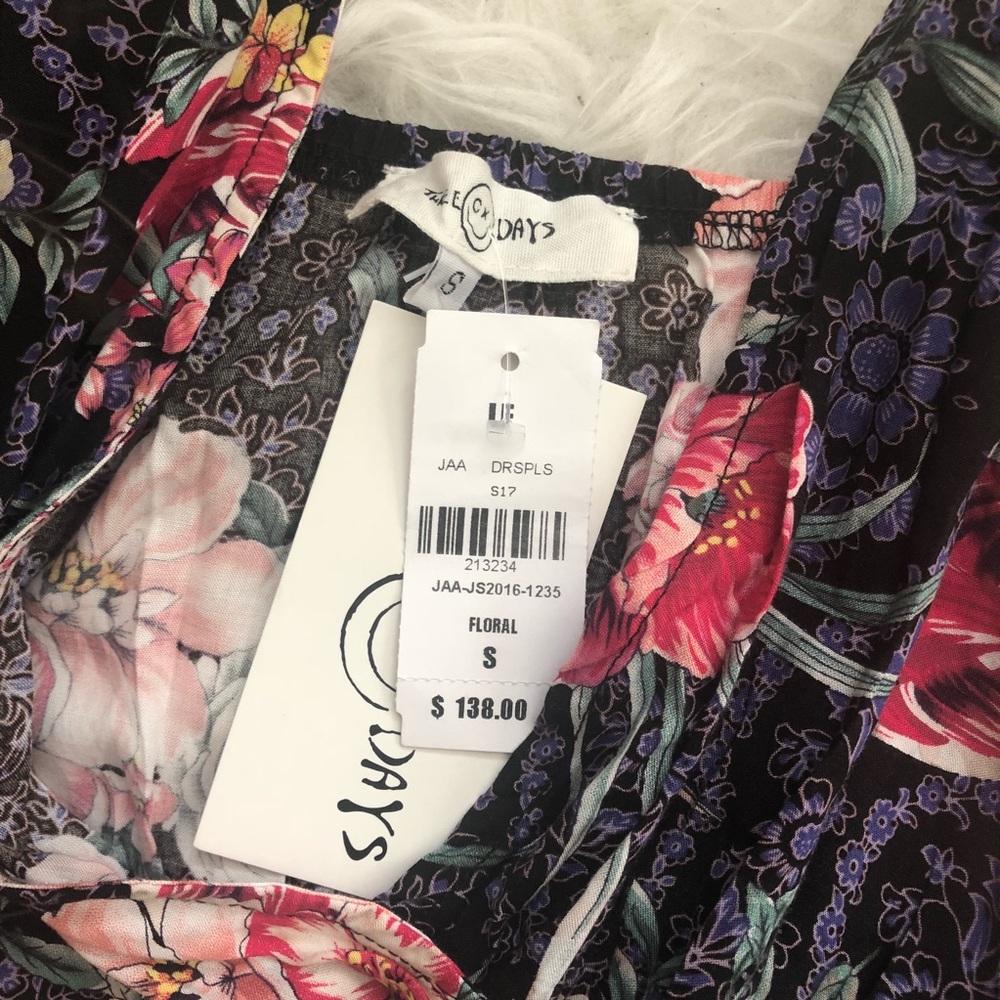 🌸HOST PICK ☀️LF purple floral wrap romper - Picture 3 of 6